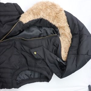 Love Tree Black Fur Collared Hooded Vest
